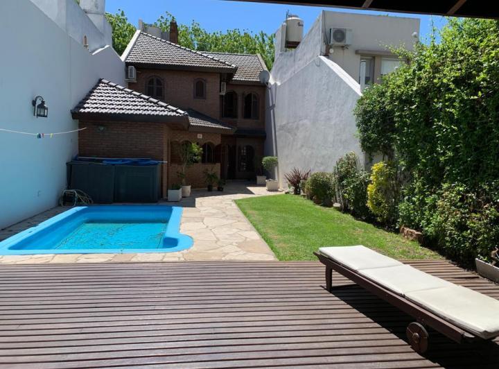 Casa · 269m² · 5 Ambientes · 1 Cochera