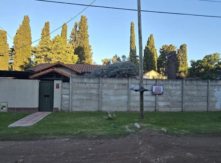 Casa · 150m² · 4 Ambientes · 2 Cocheras