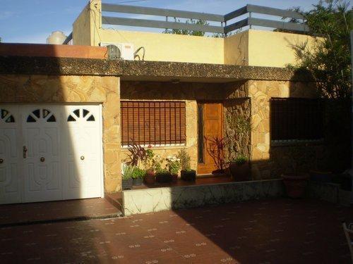 Casa · 100m² · 2 Dormitorios · 2 Cocheras