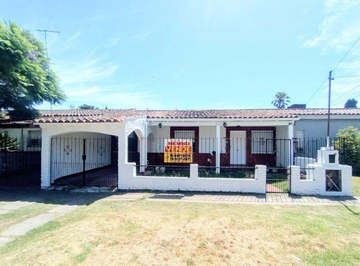 Casa · 80m² · 3 Ambientes · 1 Cochera