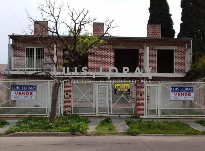 Casa · 100m² · 3 Ambientes · 1 Cochera