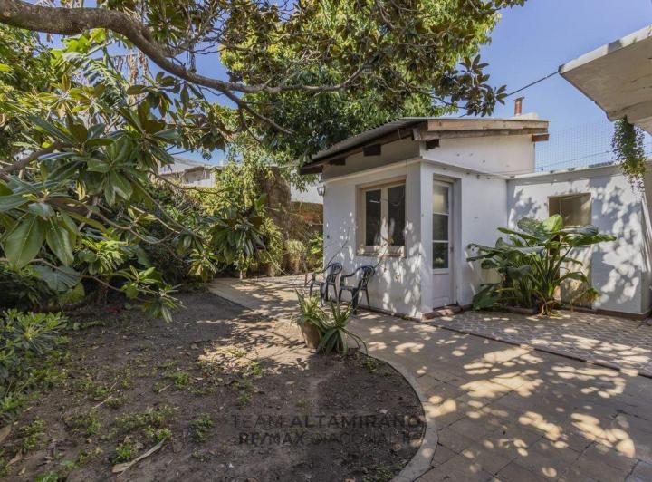 Casa · 180m² · 4 Ambientes · 1 Cochera