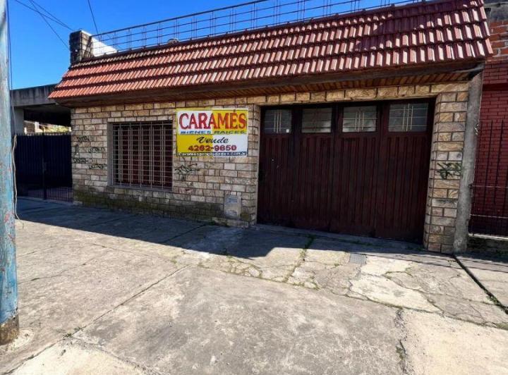 Casa · 140m² · 3 Ambientes · 3 Cocheras