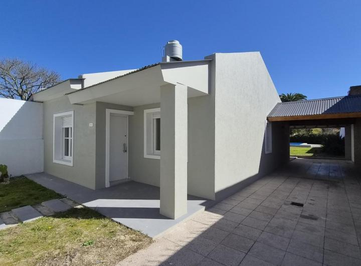 Casa · 90m² · 4 Ambientes · 4 Cocheras