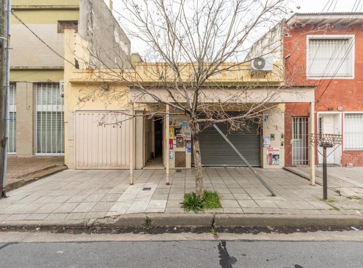 Casa · 270m² · 5 Ambientes · 1 Cochera