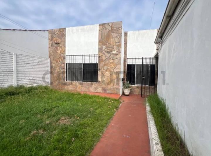 Casa · 142m² · 5 Ambientes · 1 Cochera