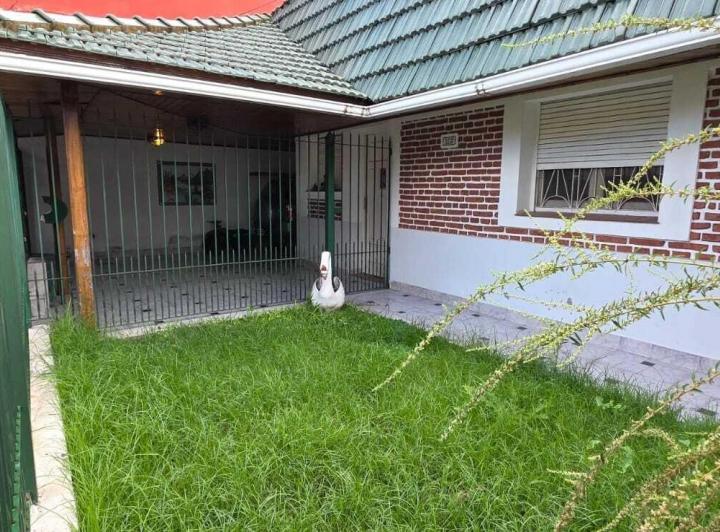 Casa · 92m² · 4 Ambientes · 1 Cochera