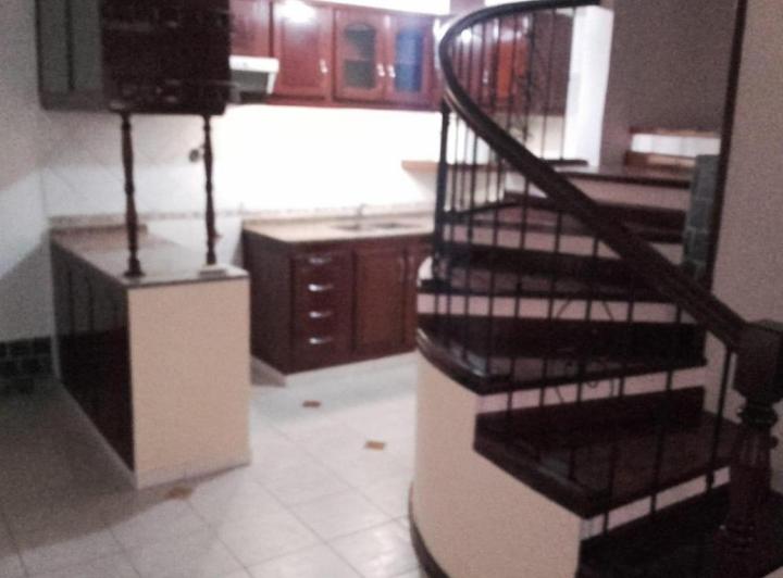 Casa · 70ha · 4 Ambientes · 1 Cochera