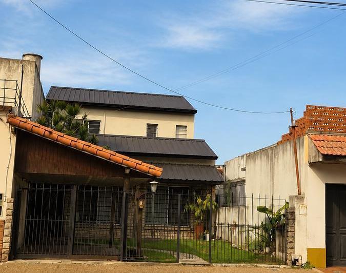 Casa · 120m² · 4 Ambientes · 1 Cochera