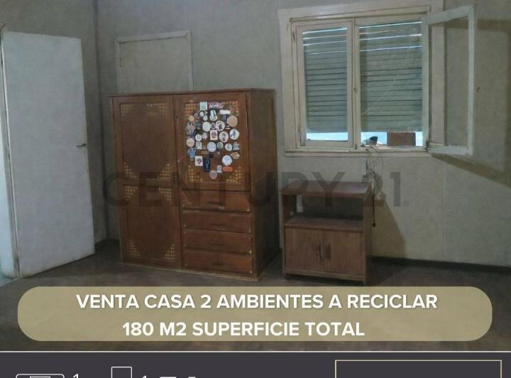 Casa · 180m² · 2 Ambientes