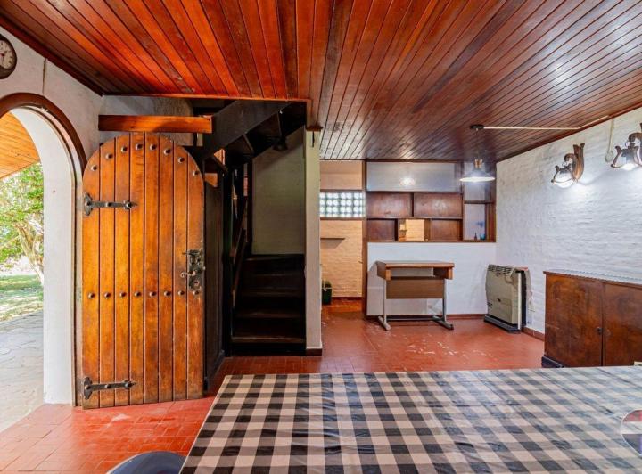 Casa · 80m² · 3 Ambientes · 2 Cocheras