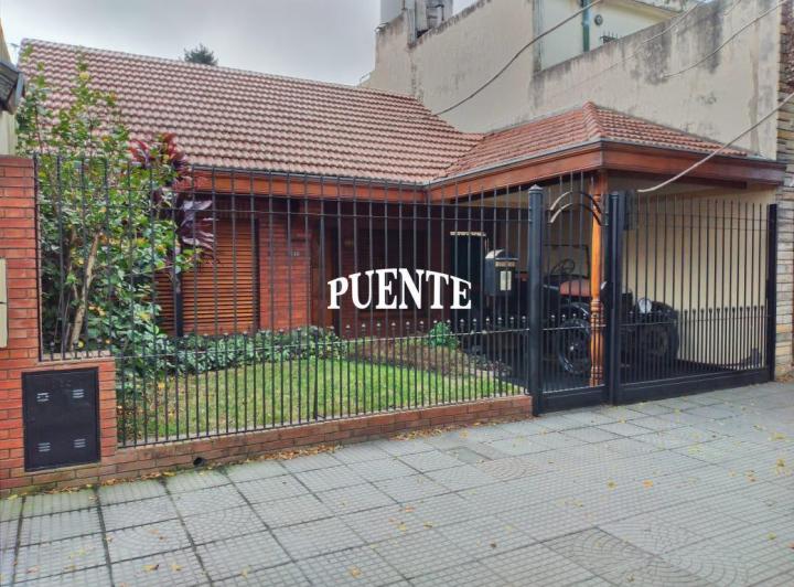 Casa · 200m² · 3 Ambientes · 1 Cochera