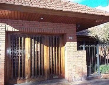 Casa · 245m² · 3 Ambientes