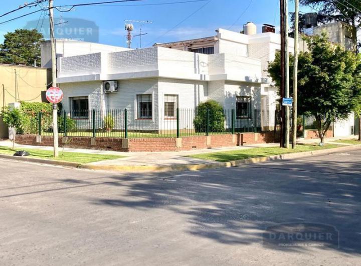 Casa · 208m² · 3 Dormitorios