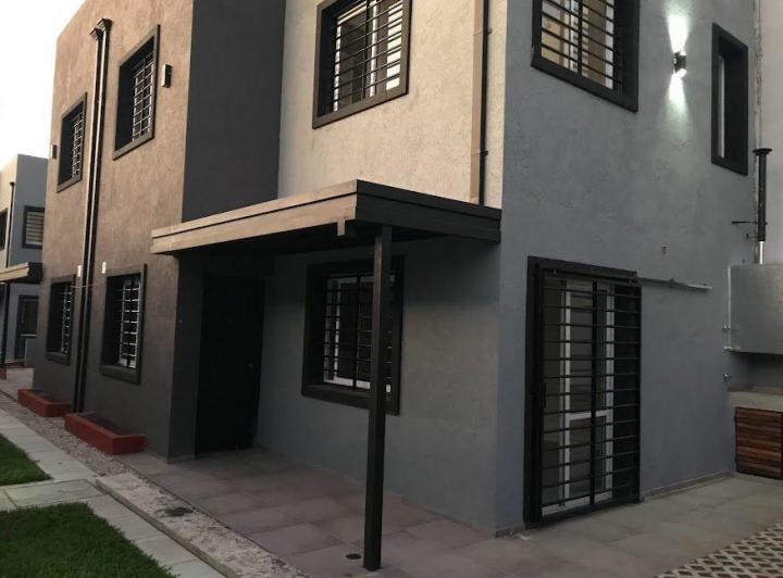 Casa · 70m² · 3 Ambientes · 1 Cochera