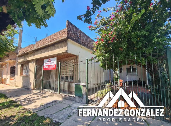 Casa · 90m² · 3 Ambientes · 2 Cocheras