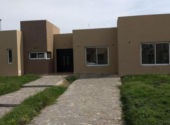 Casa · 4 Ambientes
