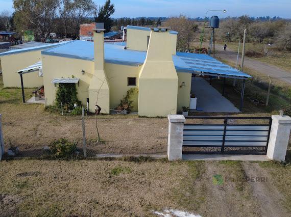 Casa · 160m² · 4 Ambientes · 2 Cocheras