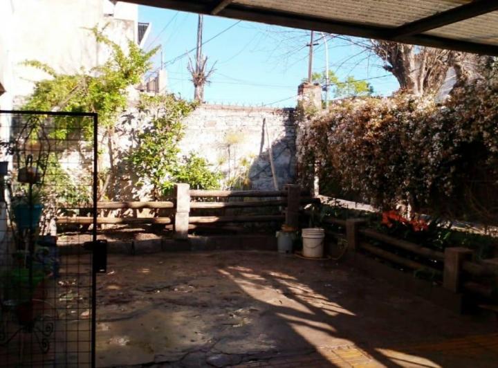 Casa · 220ha · 4 Ambientes · 1 Cochera