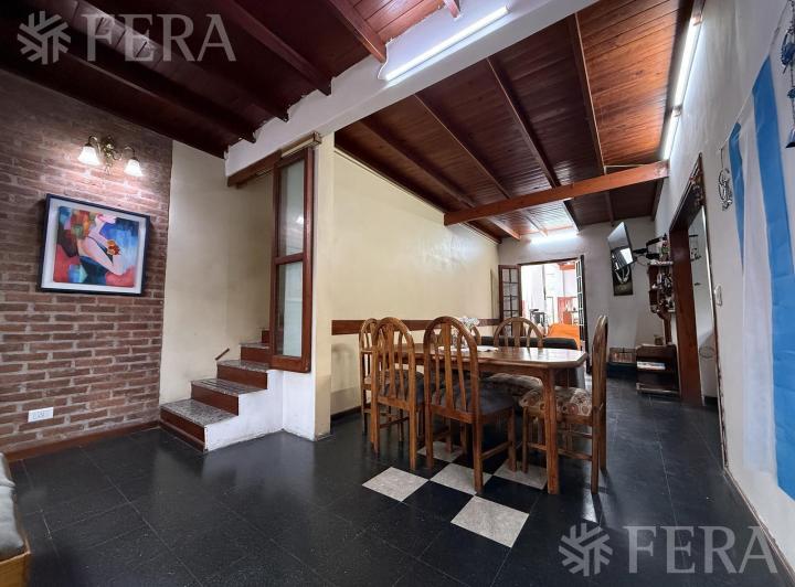 Casa · 207m² · 4 Ambientes · 3 Cocheras