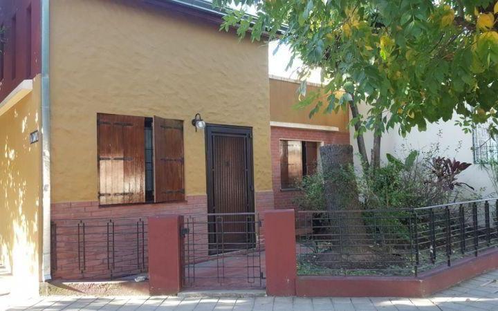 Casa · 3 Ambientes · 2 Cocheras