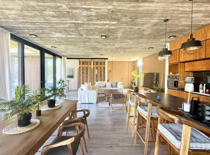 Casa · 180m² · 3 Ambientes