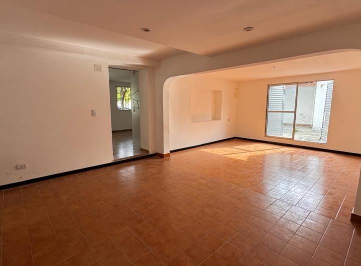 Casa · 90m² · 3 Ambientes · 1 Cochera