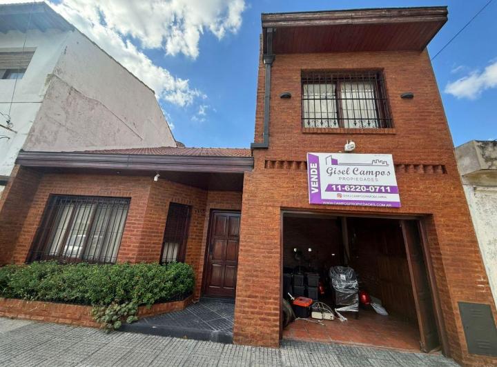 Casa · 160m² · 5 Ambientes · 1 Cochera