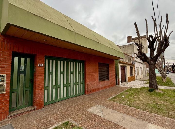 Casa · 150m² · 3 Ambientes · 1 Cochera