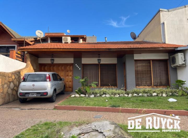 Casa · 160m² · 4 Ambientes · 2 Cocheras