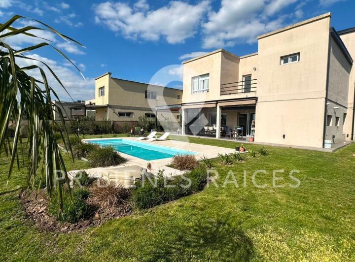 Casa · 600m² · 5 Ambientes