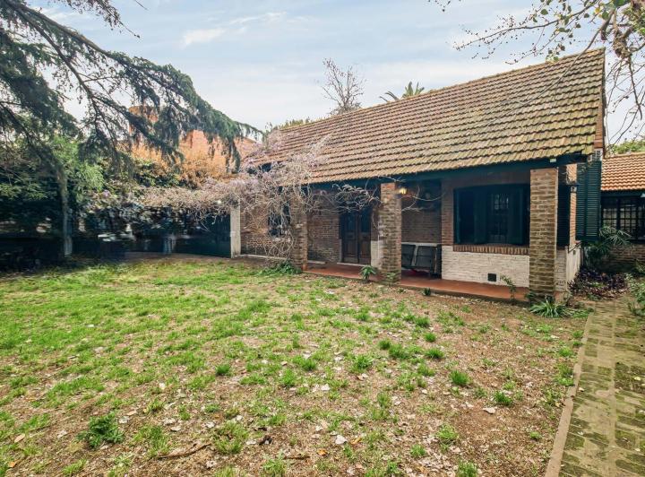 Casa · 145m² · 4 Ambientes · 1 Cochera