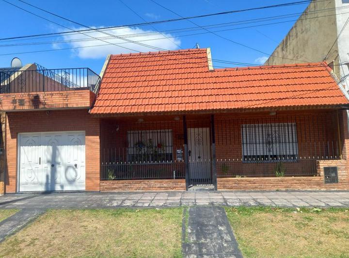 Casa · 125m² · 3 Ambientes · 1 Cochera