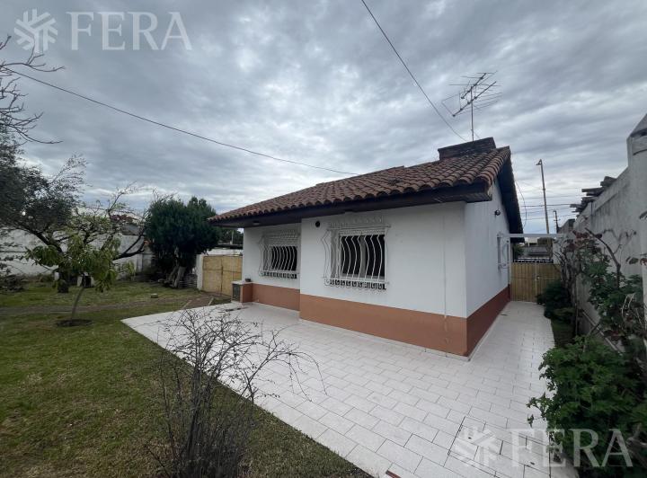Casa · 121m² · 3 Ambientes · 1 Cochera