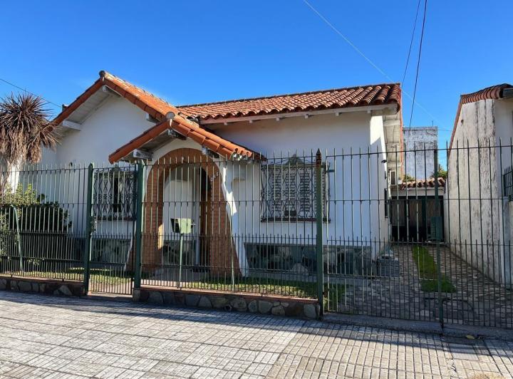 Casa · 123m² · 3 Ambientes · 1 Cochera
