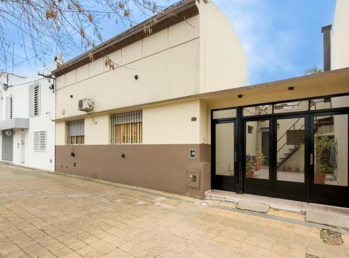 Casa · 143m² · 5 Ambientes · 1 Cochera