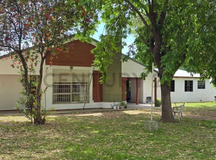 Casa · 170m² · 3 Ambientes · 1 Cochera