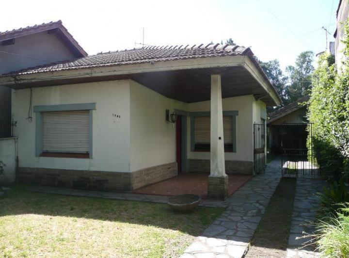 Casa · 150m² · 8 Ambientes · 3 Cocheras