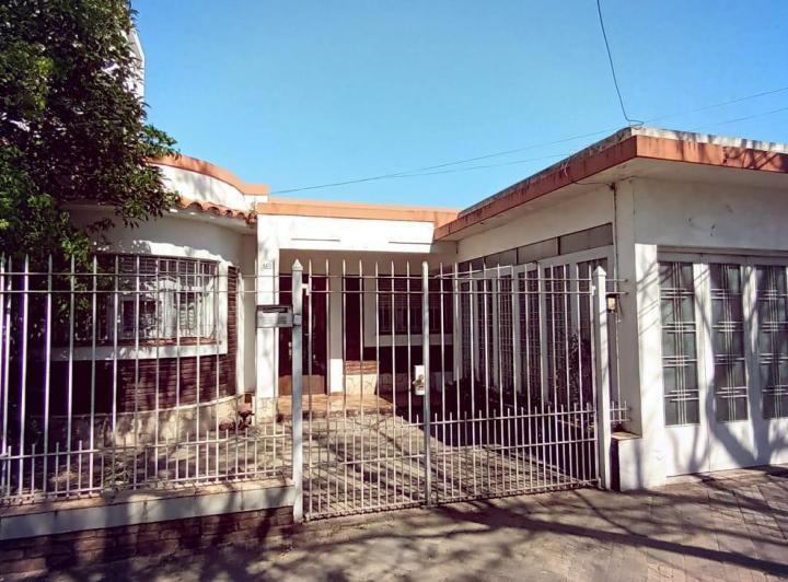 Casa · 150m² · 4 Ambientes · 1 Cochera