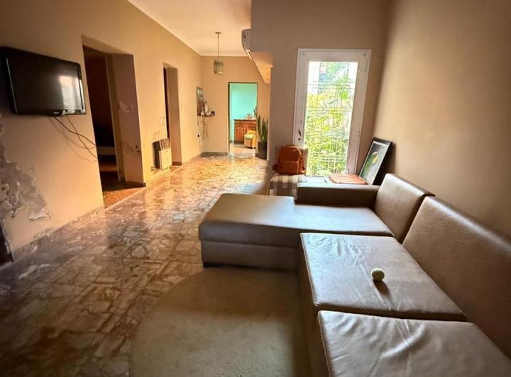 Casa · 155m² · 4 Ambientes · 1 Cochera