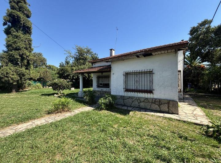 Casa · 100m² · 3 Ambientes · 1 Cochera