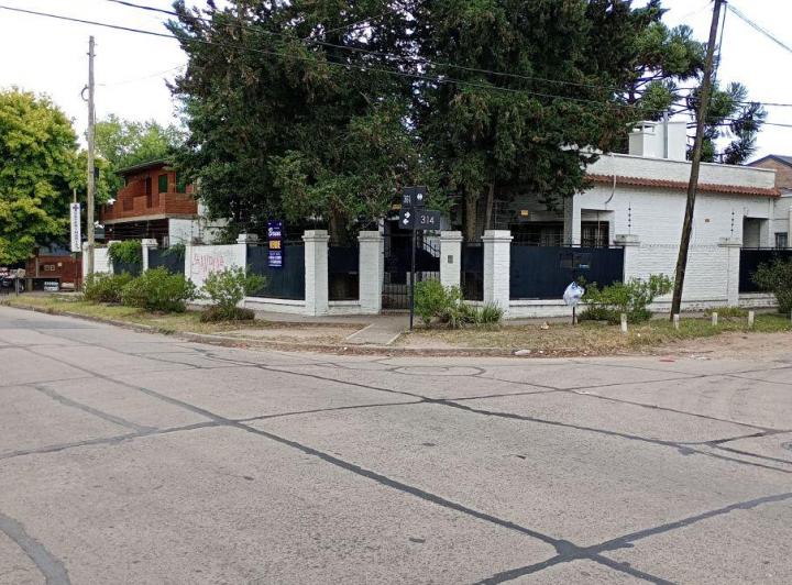 Casa · 132m² · 3 Ambientes · 1 Cochera