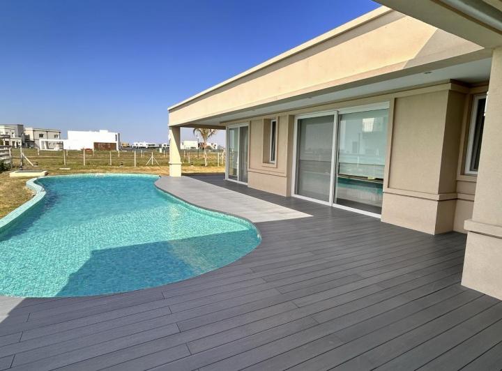 Casa · 350m² · 4 Ambientes