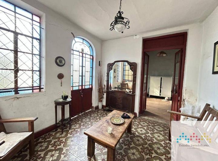 Casa · 191m² · 5 Ambientes · 2 Cocheras