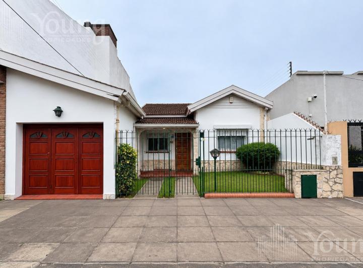 Casa · 107m² · 3 Ambientes · 1 Cochera