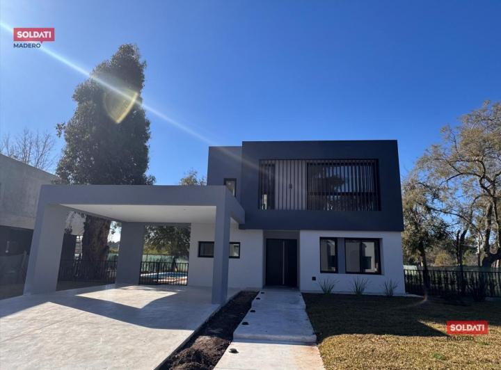 Casa · 188m² · 5 Ambientes · 4 Cocheras