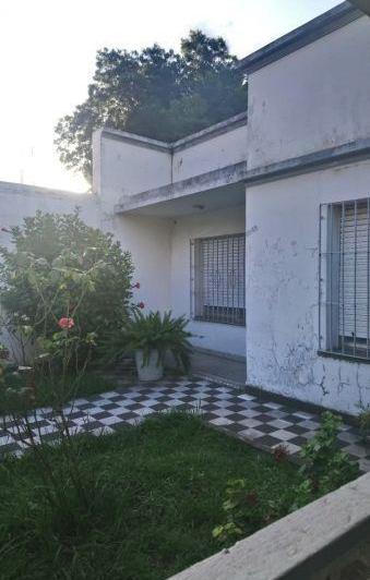 Casa · 3 Ambientes · 3 Cocheras