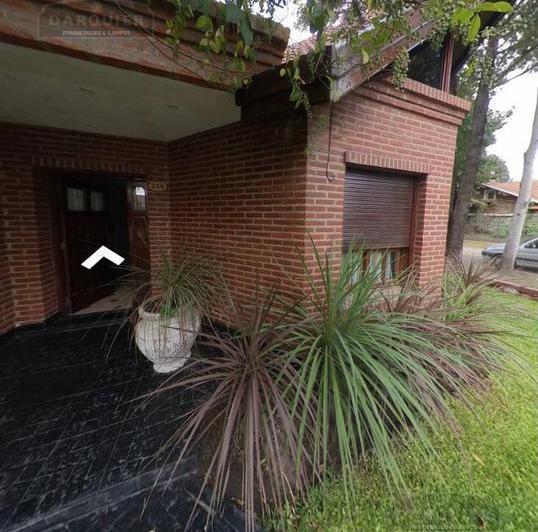 Casa · 210m² · 3 Dormitorios