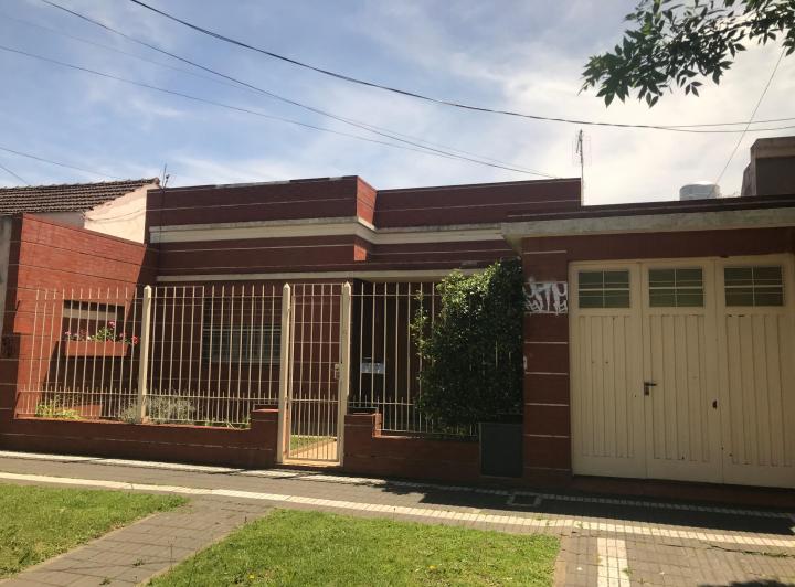 Casa · 120m² · 7 Ambientes · 1 Cochera