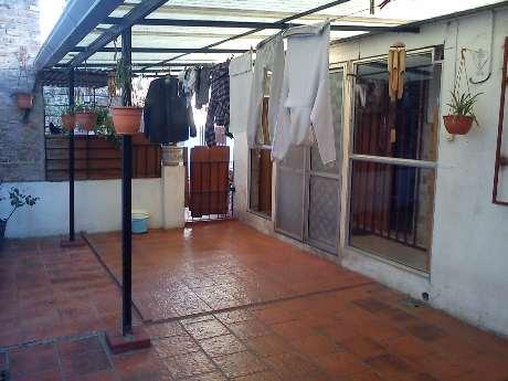 Casa · 100m² · 4 Ambientes · 1 Cochera